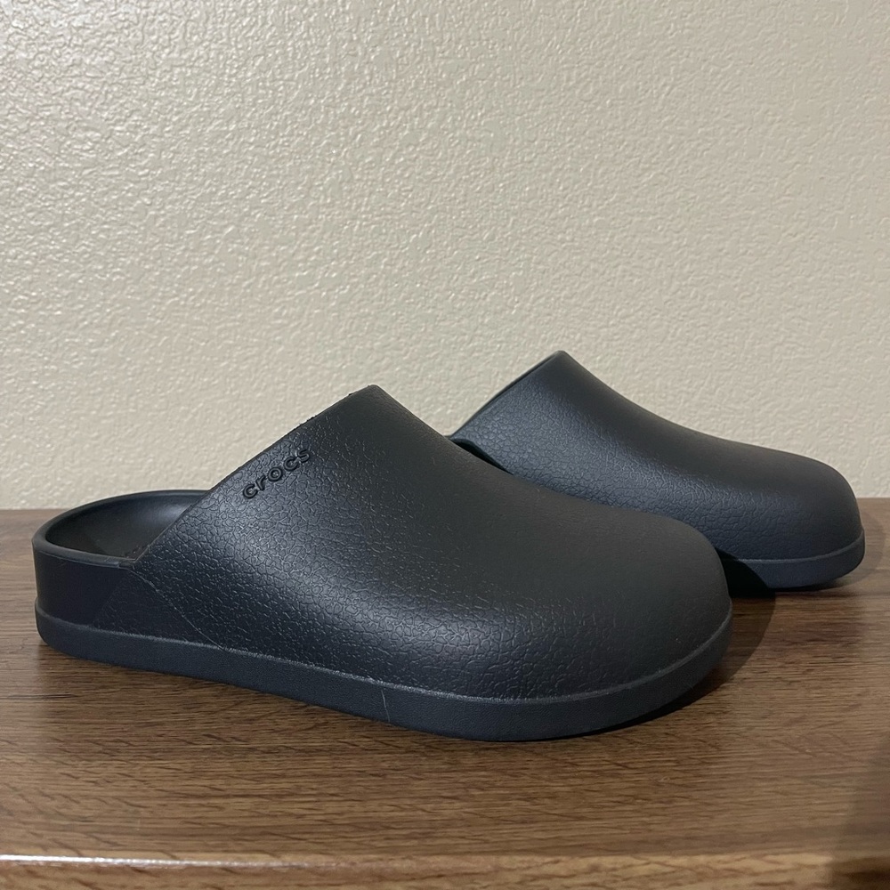 CROCS Women's Black Slip-On Clog Mules